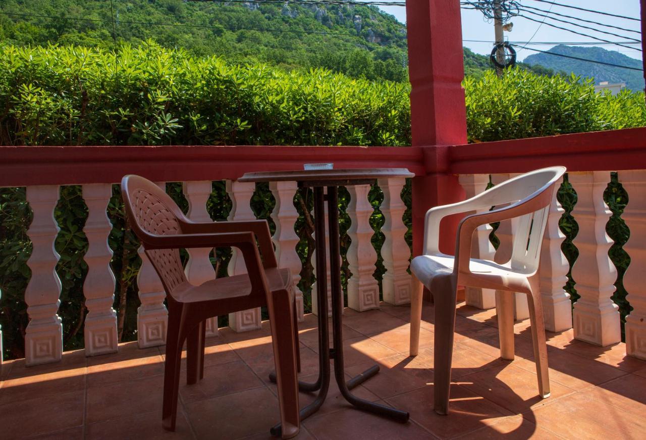 Family Apartments Vukcevic Čanj Εξωτερικό φωτογραφία