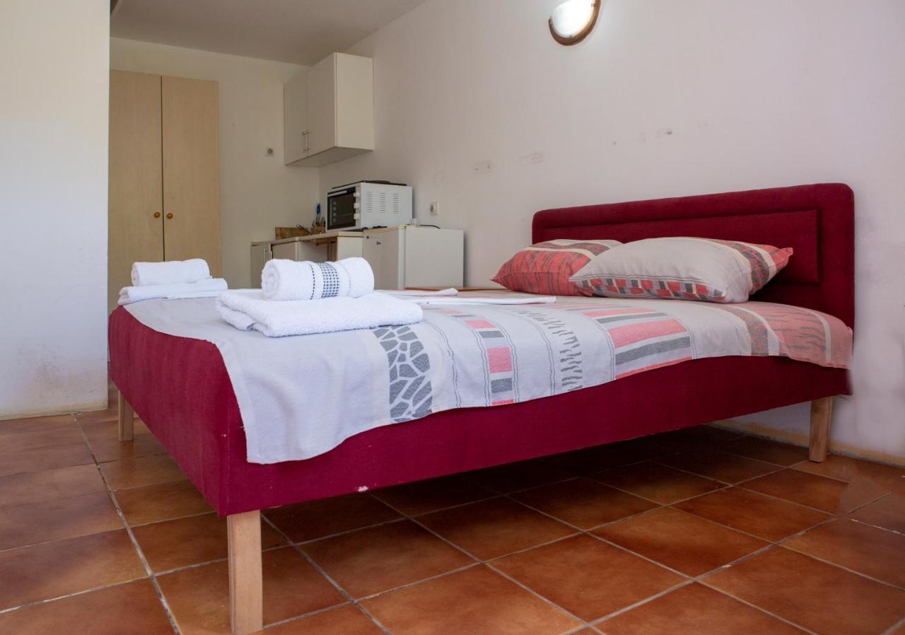 Family Apartments Vukcevic Čanj Εξωτερικό φωτογραφία