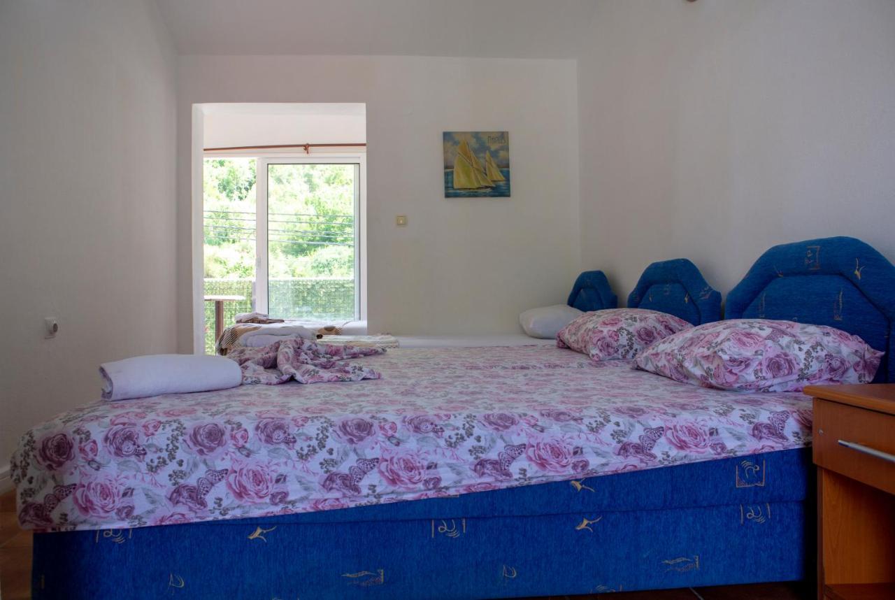 Family Apartments Vukcevic Čanj Εξωτερικό φωτογραφία